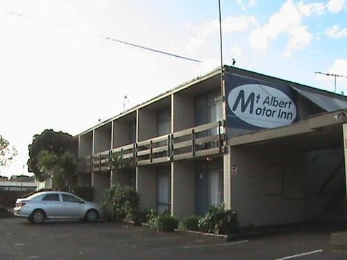 Mt Albert Motor Inn Оукланд Екстериор снимка